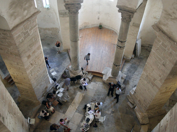 Adriatic Table 11 table from above 1